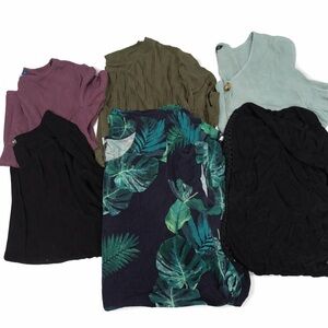 Assorted Women's clothes xl-xxl